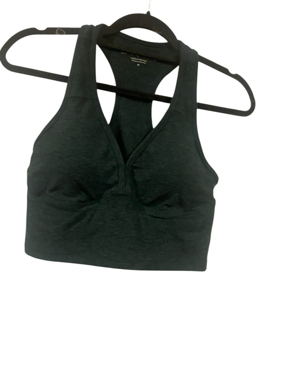 NWOT Beyond Yoga sports bra GREEN Size M